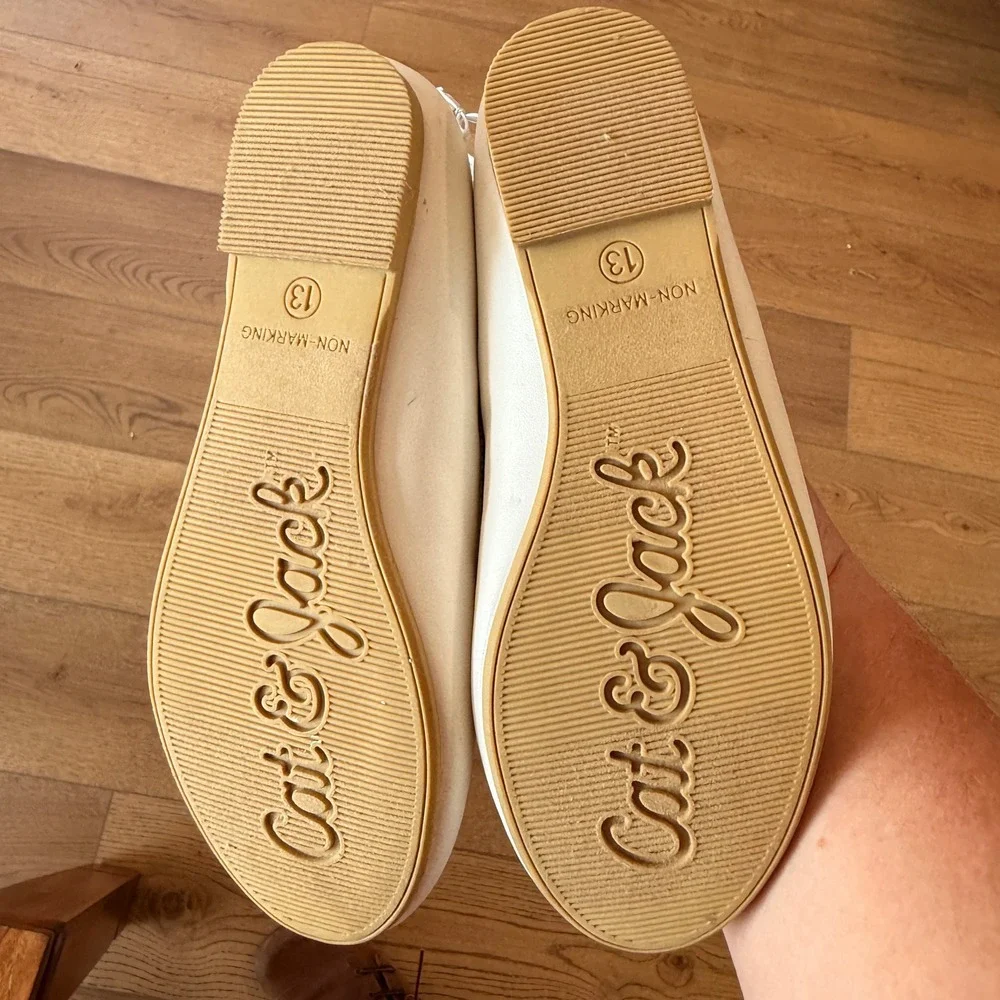 Cat & Jack Girls White Ballet Flats With Bow Size 13 NWT